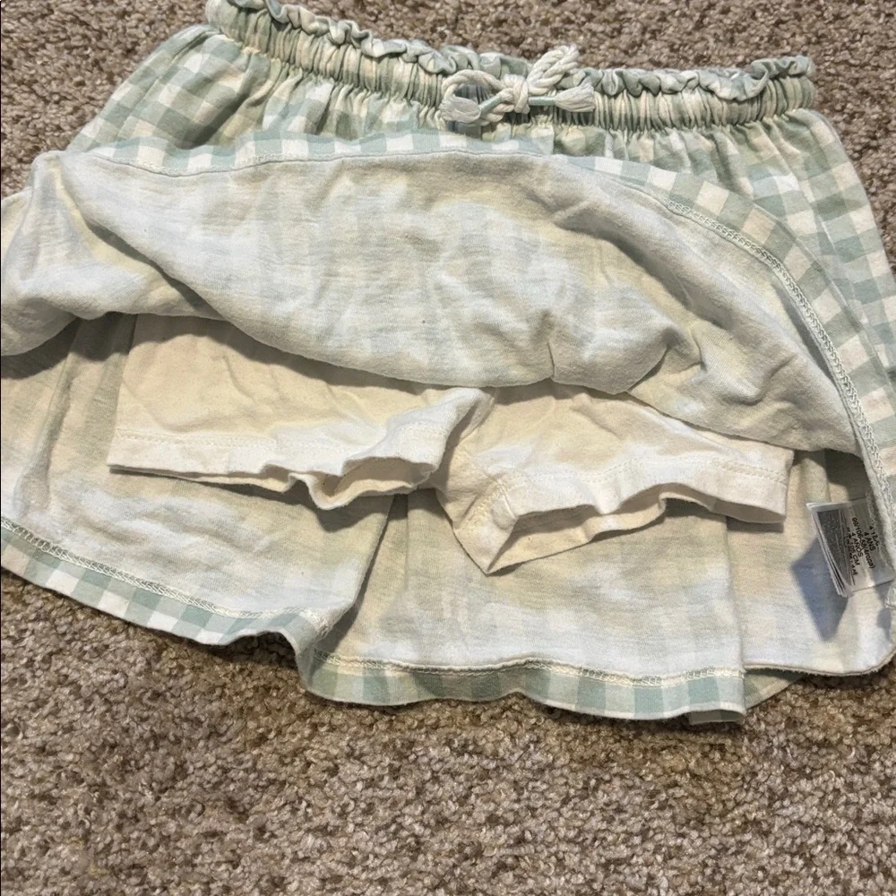 Gap Kids 100% Cotton Light Sage Green and White Gingham Size 4T Built In Shorts